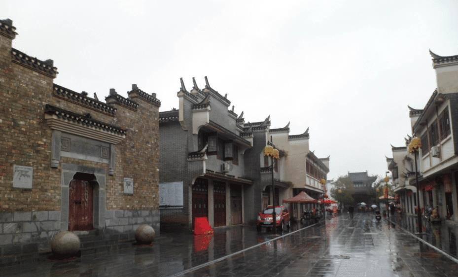无人的神秘村